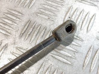 Амортизатор капота S 221