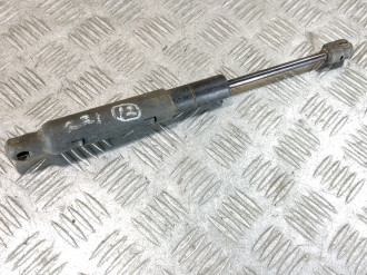 Амортизатор капота S 221