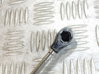 Ограничитель двери передний S 221