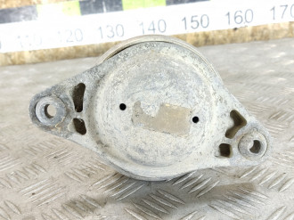 Опора двигателя S 221