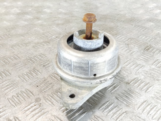 Опора двигателя S 221