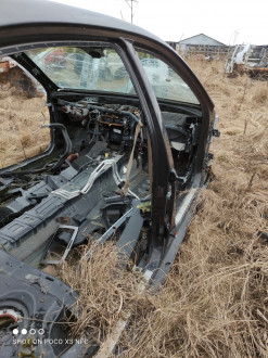 Порог со стойкой правой S 221