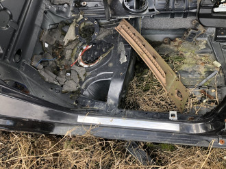 Порог со стойкой правой S 221