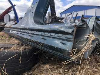 Порог со стойкой левой Ml 164