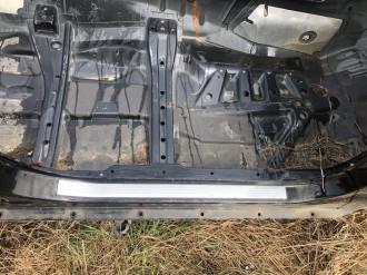 Порог со стойкой правой S 221