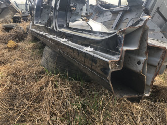 Порог со стойкой левой S 221