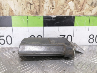 Ограничитель двери задний E 210