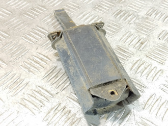 Ограничитель двери передний E 210