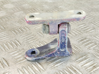 Петля двери передней левой нижняя C 203