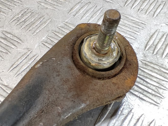 Тяга задняя поперечная E 124