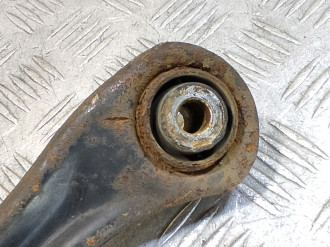 Тяга задняя поперечная E 124