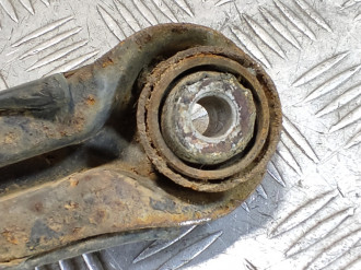 Тяга задняя поперечная E 124