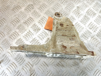 Кронштейн двигателя S 220