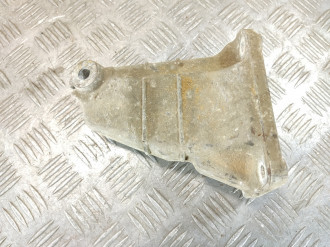 Кронштейн двигателя S 220