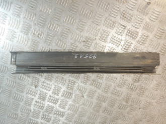 Накладка порога внутренняя задняя левая E 124