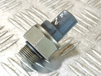 Датчик давления топлива S 220