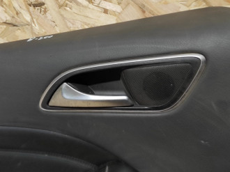 Обшивка двери задней левой B 246