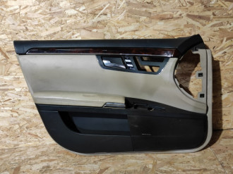 Обшивка двери передней левой S 221