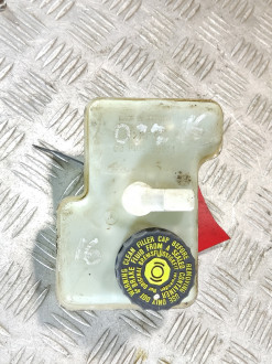 Бачок главного тормозного цилиндра Gl 164