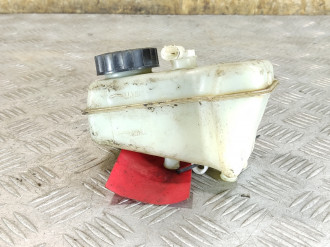 Бачок главного тормозного цилиндра Gl 164