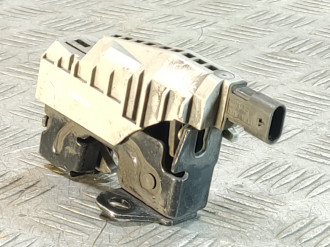 Замок капота E 212