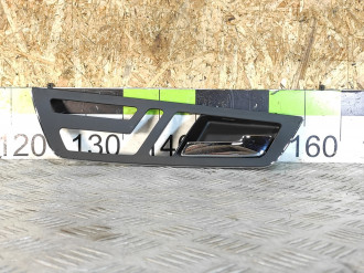 Ручка двери внутренняя передняя правая S 221