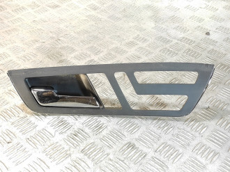 Ручка двери внутренняя передняя левая S 221