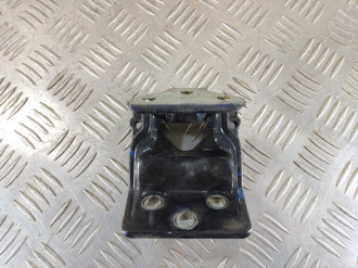 Петля багажника правая Vito 638