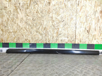 Молдинг двери задней левой Vito 638