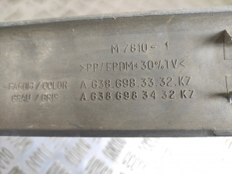 Молдинг двери задней левой Vito 638