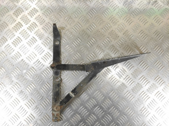 Петля капота левая Vito 638