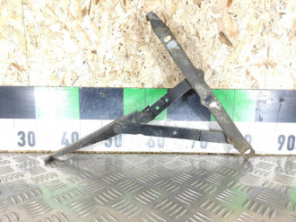 Петля капота левая Vito 638