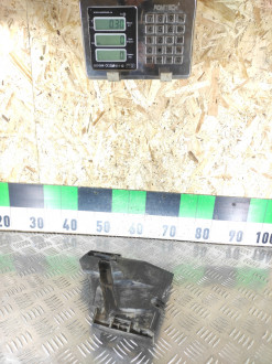 Кронштейн бампера заднего Vito 638