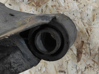 Балка подмоторная Vito 638