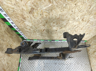 Балка подмоторная Vito 638