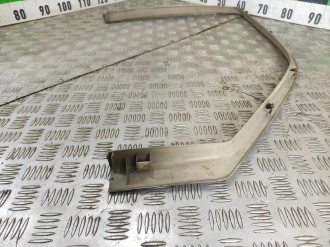 Накладка стекла двери передней правой Vito 638