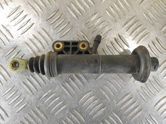 Цилиндр сцепления главный Vito 638