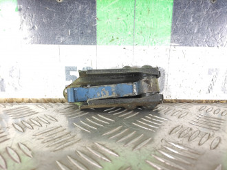 Ограничитель двери передний E 123