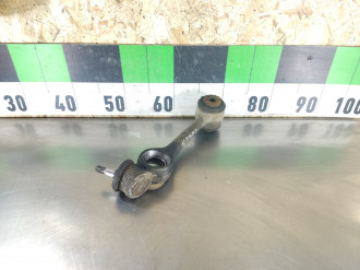 Рычаг передний верхний правый E 123