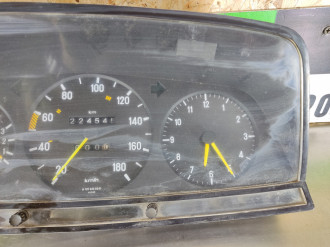 Панель приборов E 123