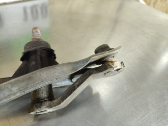 Трапеция стеклоочистителя E 123