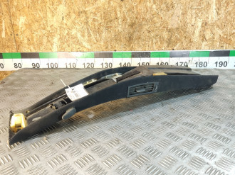 Обшивка стойки правая S 221