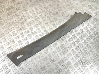 Обшивка стойки правая S 221