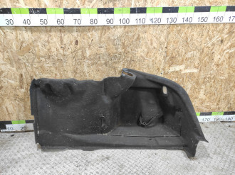 Обшивка багажника правая S 221