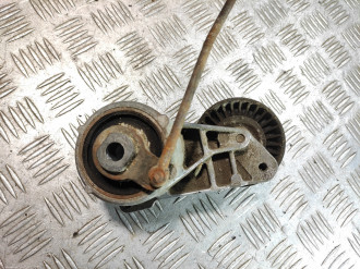 Натяжитель ремня E 124