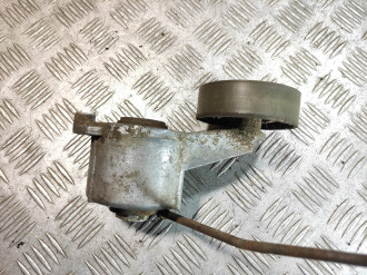 Натяжитель ремня E 124