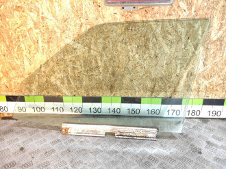 Стекло двери передней правой E 124