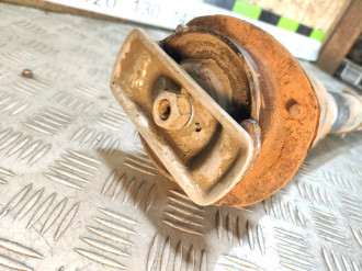 Амортизатор передний левый E 124