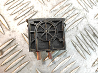 Кнопка регулировки фар E 124