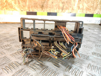 Блок предохранителей E 124